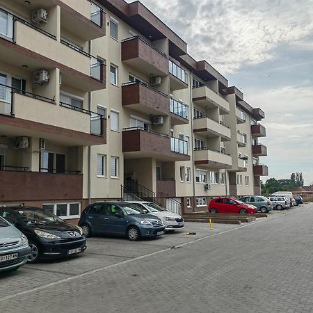 Road Warriors Apartment Subotica Exterior photo